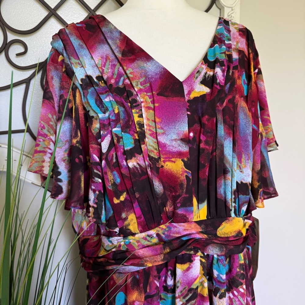NWT ROAMAN’S Size 24W Gorgeous Dress with Flutter Sleeve - Picture 2 of 6